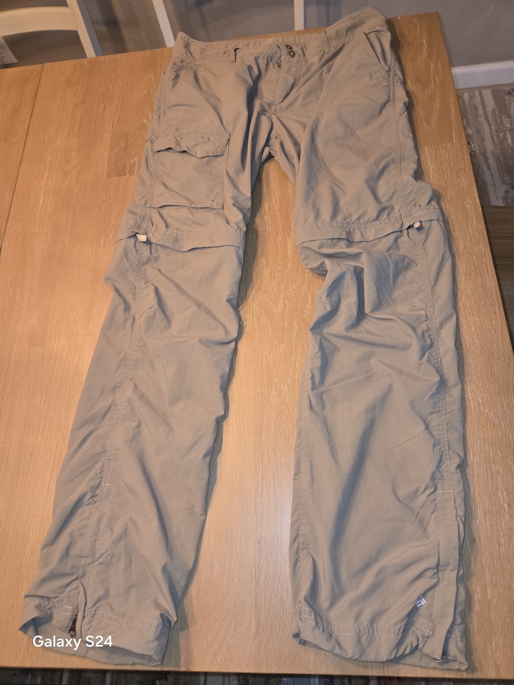 Columbia Women's Convertible Cargo Pants - Tan Sz 8 Omni-shade Outdoor